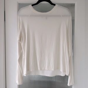 Theory Crop Cream Long Sleeve • Medium